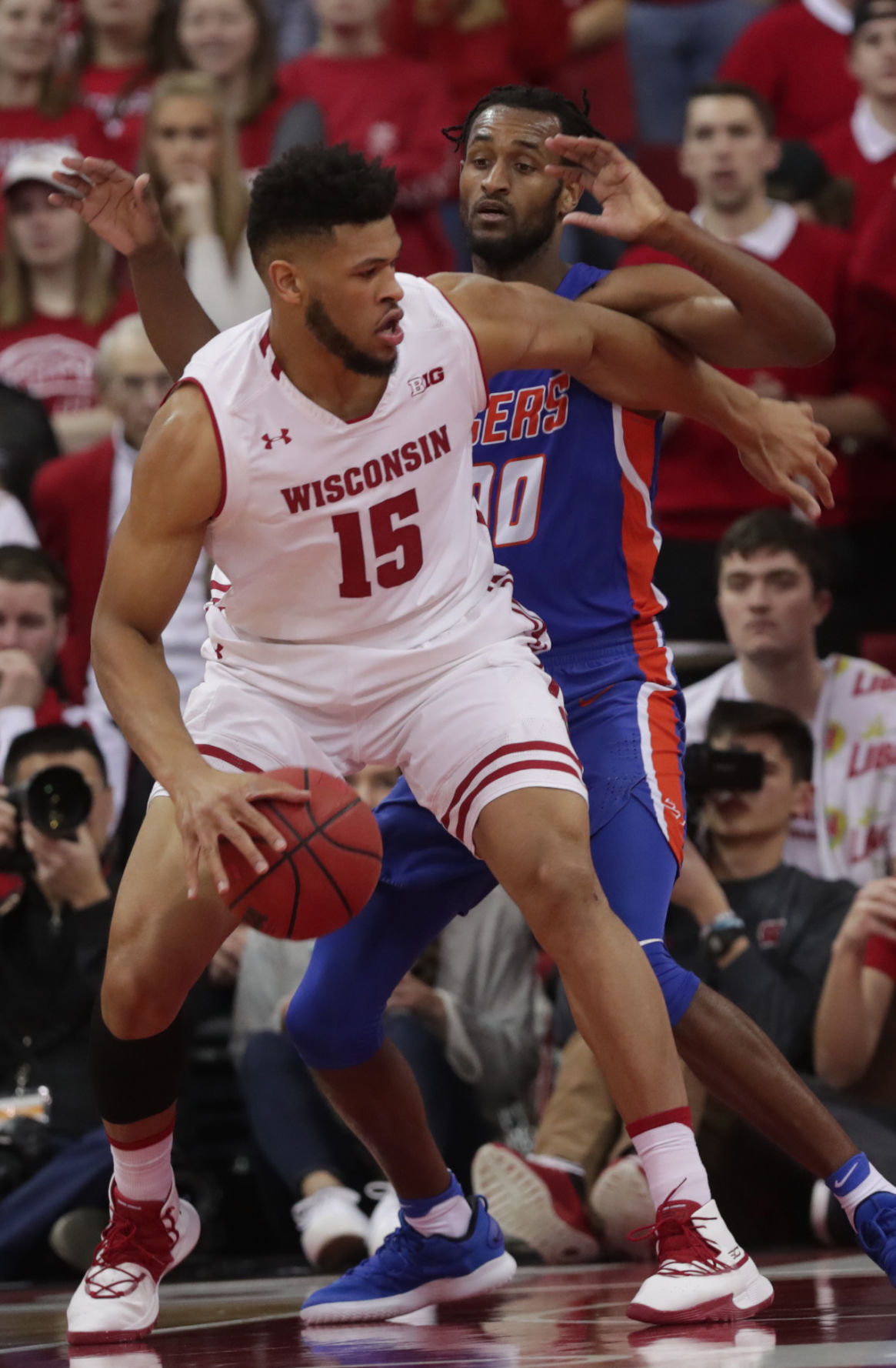 Badgers 101, Tigers 60